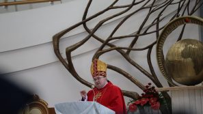 Bp Mastalski: Przestawmy „zwrotnicę” naszego życia ku Bogu – XVII Ogólnopolska Pielgrzymka Kolejarzy w Łagiewnikach