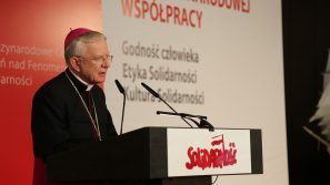 Abp Marek Jędraszewski w historycznej Sali BHP: Solidarność to upominanie się o drugiego człowieka