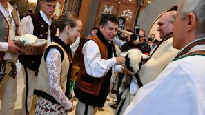 Tradycyjne wiosenne Święto Bacowskie w Ludźmierzu