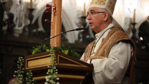 Abp Wacław Depo na Wawelu: Święci wołają o naszą świętość i wierność