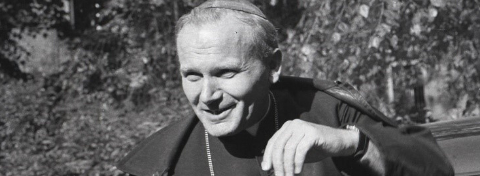 Wystawa „Karol Kardynał Wojtyła. Fotografie Adama Bujaka” od 4 lipca w Muzeum Narodowym w Krakowie