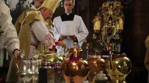 Abp Marek Jędraszewski podczas Mszy Krzyżma: Świat potrzebuje kapłanów, którzy są świadkami Chrystusa