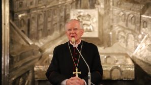 Radość w Krakowie po nominacji biskupiej dla ks. Roberta Chrząszcza