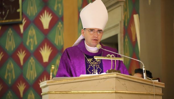 Bp Robert Chrząszcz: Bóg nie wymaga od nas wielkich dzieł miłości, ale codzienności ozdobionej miłością