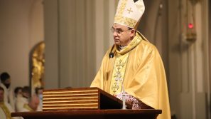 Bp Robert Chrząszcz: Polecajmy Kościół i nasze rodziny opiece św. Józefa
