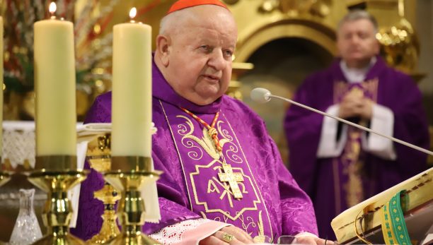 Kard. Stanisław Dziwisz: Kościół szczególnym darem Chrystusa dla podzielonego świata