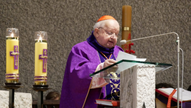 Liturgia stacyjna w Arce Pana: Na krzyżu zwyciężyła Miłość