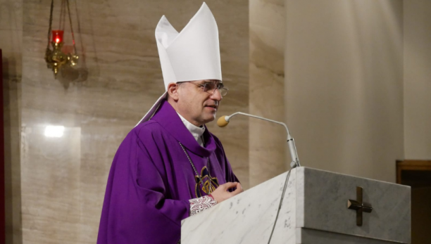 Bp Robert Chrząszcz podczas liturgii stacyjnej o powodach, dla których należy przebaczać