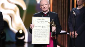 Abp Marek Jędraszewski odebrał główną nagrodę Stowarzyszenia Wydawców Katolickich „Feniks Złoty 2020”