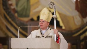 Abp Marek Jędraszewski o św. Janie Pawle II: dziękujemy Bogu za jego męczeńską krew
