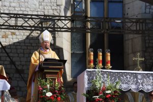 Bp Jan Zając na Wawelu: Eucharystia sakramentem drogi