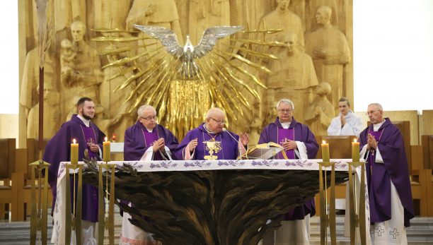 Liturgia stacyjna w Sanktuarium Najświętszej Rodziny w Krakowie