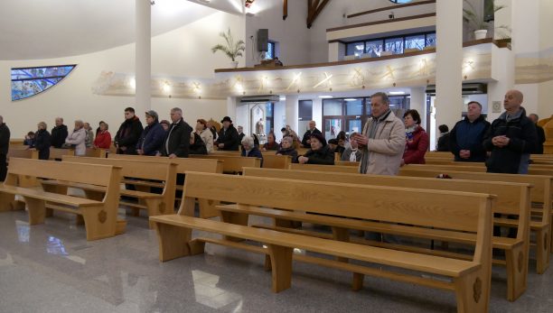 Liturgia stacyjna w parafii pw. Matki Bożej Pocieszenia w Krakowie
