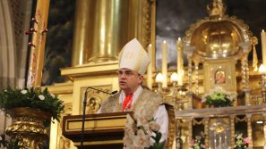 Bp Robert Chrząszcz na Wawelu: Prawdziwy pokój może przynieść tylko Chrystus
