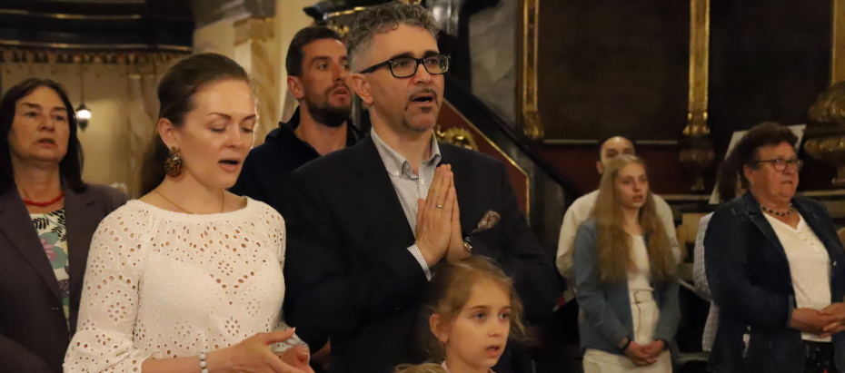 Bp Jan Zając podczas peregrynacji ikony Świętej Rodziny: Jesteśmy jedną rodziną, odpowiedzialną za siebie nawzajem