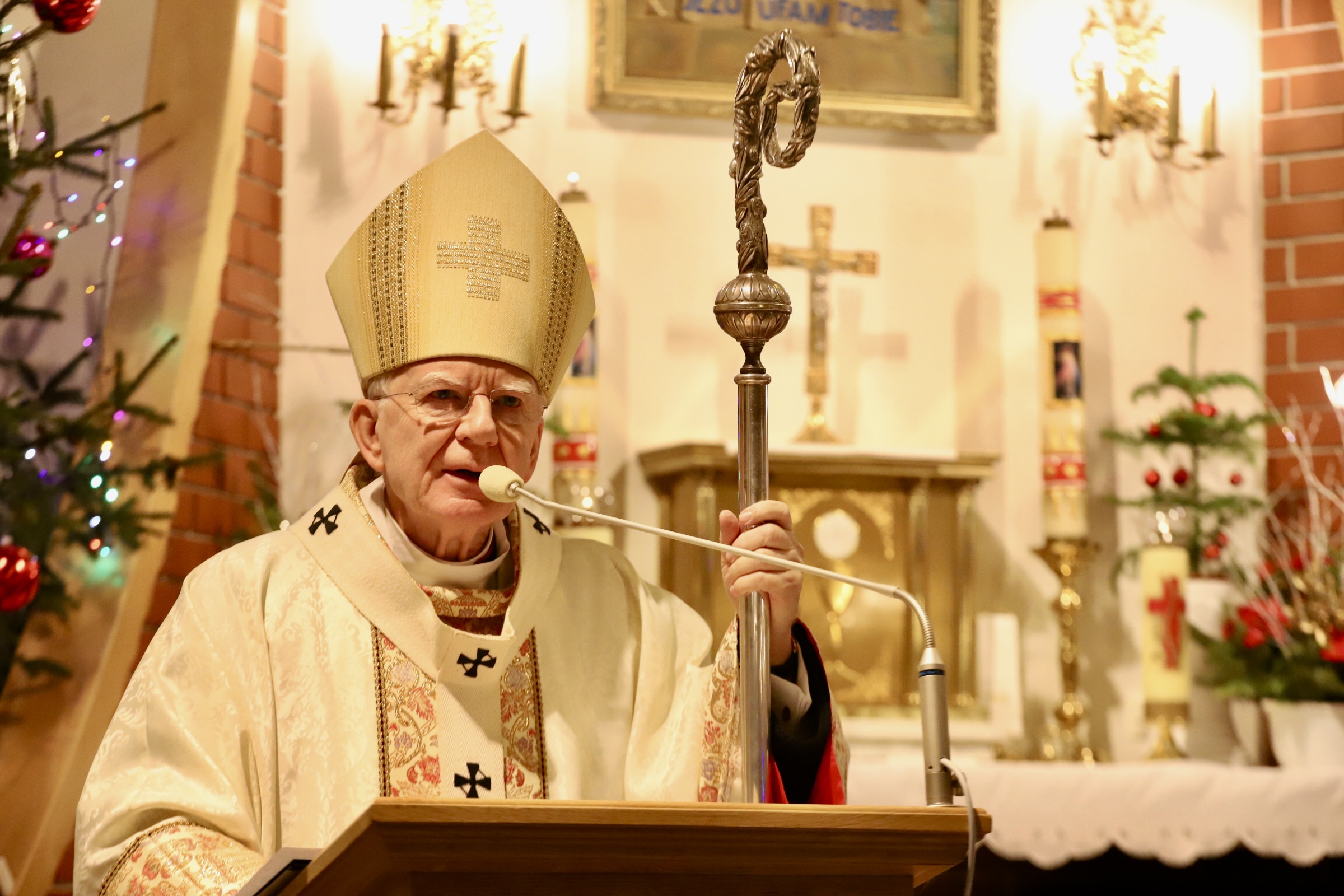 Abp Marek Jędraszewski podczas Mszy św. w Uroczystość Bożego Narodzenia: Bóg jest prawdą, miłością i pokojem