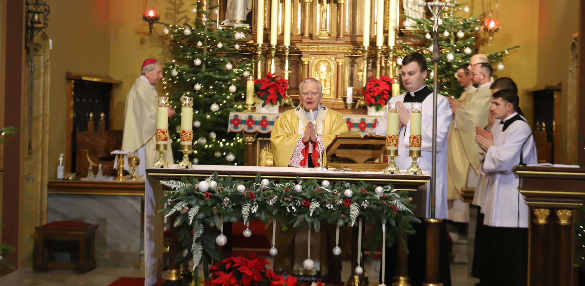 Abp Marek Jędraszewski w Uroczystość Świętej Bożej Rodzicielki: Podnieś rękę, Boże Dziecię, błogosław Ojczyznę miłą