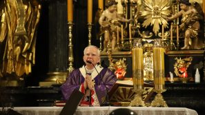 Abp Marek Jędraszewski podczas liturgii stacyjnej w kościele św. Mikołaja: Każdy człowiek nosi w sobie szczególny Boży obraz