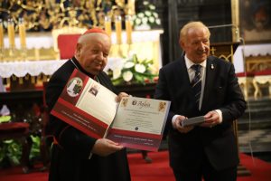 Kard. Stanisław Dziwisz laureatem Międzynarodowej Narody im. Jana Pawła II