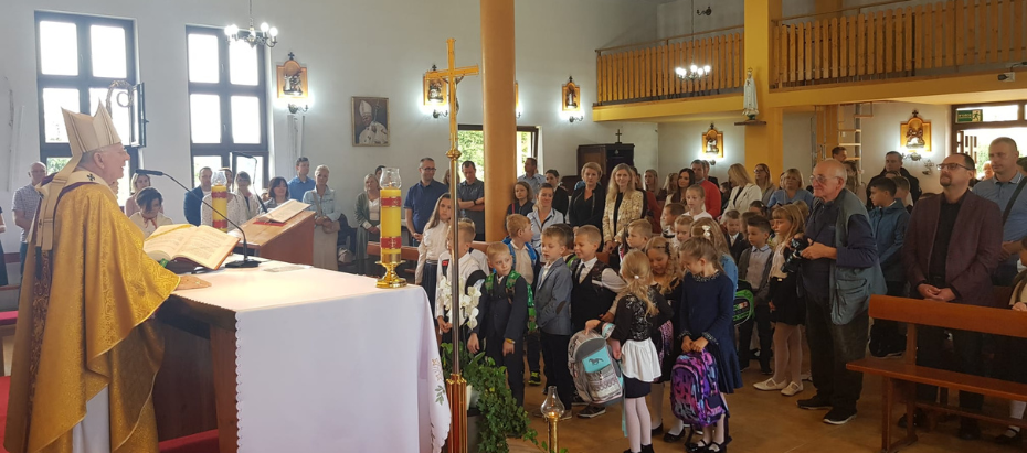 Abp Marek Jędraszewski w czasie Mszy św. na rozpoczęcie roku szkolnego: Światu potrzebni są ludzie, którzy mają w sobie moc głoszenia prawdy