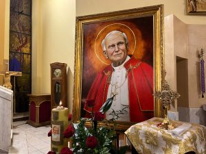 Wprowadzenie relikwii św. Jana Pawła II do parafii Matki Bożej Różańcowej w Chrzanowie