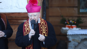 Abp Marek Jędraszewski podczas Góralskiej Drogi Krzyżowej: Uczmy się Ewangelii Życia