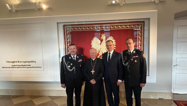 Abp Marek Jędraszewski przekazał relikwie św. Floriana i św. Jadwigi Królowej do Kaplicy Pałacu Prezydenckiego w Warszawie