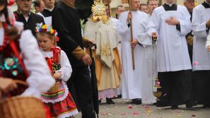 Podziel się radością przeżywania Bożego Ciała