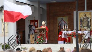 Abp Marek Jędraszewski w Szczepanowie: Wprowadzić „zarys” Bożej prawdy do naszego czasu i naszej drogi