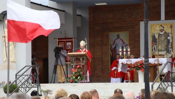 Abp Marek Jędraszewski w Szczepanowie: Wprowadzić „zarys” Bożej prawdy do naszego czasu i naszej drogi