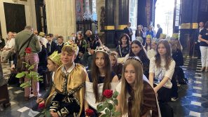 „Św. Jadwiga – Król” – w katedrze na Wawelu wręczono indeksy UPJPII laureatom konkursu 