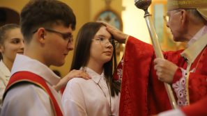 Abp Marek Jędraszewski do młodych: Piękno chrześcijańskiej wiary polega na tym, że nieustannie wpatrujemy się w Jezusa