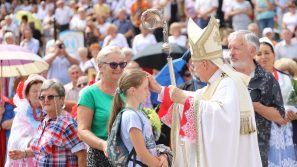 Abp Marek Jędraszewski w Kalwarii Zebrzydowskiej: Biada, gdybyśmy skalali świętość i czystość naszych ciał i trwali w brudzie grzechu