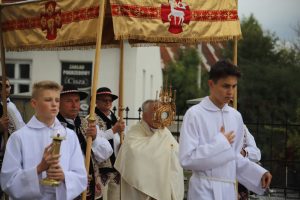 Abp Marek Jędraszewski w Mszanie Dolnej: Ostatecznie zwycięstwo należy do Boga