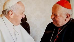 Papież Franciszek w liście do kard. Dziwisza: Proszę, módlcie się nadal za mnie; ja będę modlił się za Was