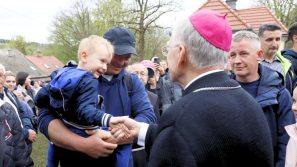 Abp Marek Jędraszewski w Kalwarii Zebrzydowskiej: „Teraz odbywa się sąd nad tym światem”. Teraz odbywa się sąd nad Polską. Teraz odbywa się sąd nad nami