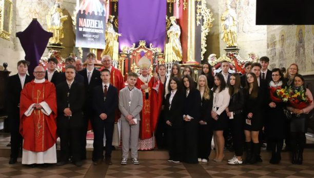 Abp Marek Jędraszewski do młodych w Zakliczynie: Jesteście nadzieją Kościoła i naszej Ojczyzny