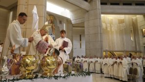 Abp Marek Jędraszewski podczas Mszy Krzyżma Świętego: Te święte trzy dni to szczególna okazja, by wejść w głębię tajemnic Jezusa Chrystusa