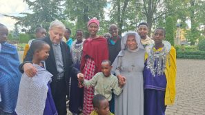 Masajowie w Sanktuarium Bożego Miłosierdzia w Krakowie-Łagiewnikach