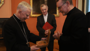 Piesza Pielgrzymka Krakowska na Jasną Górę: Dziękujemy za to wszystko, co Ksiądz Arcybiskup zrobił dla pielgrzymki i pielgrzymów