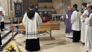 Kard. Dziwisz o Gugelu: Był jak rodzina Jana Pawła II