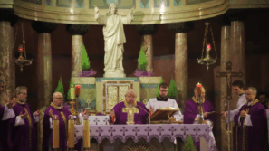 Kard. Stanisław Dziwisz podczas Święta Uniwersytetu Ignatianum w Krakowie: Uczelnia kształci umysły, charaktery i serca