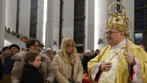 Bp Janusz Mastalski: Aby skorzystać z miłosierdzia, musimy pokonać bariery rozczarowania, bylejakości, zawziętości i letniości