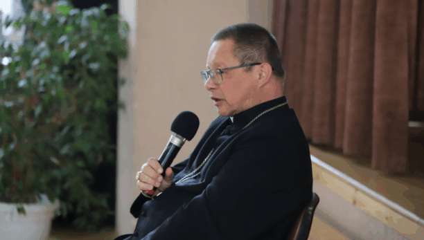 Kard. Grzegorz Ryś do uczniów VIII Liceum Ogólnokształcącego: Dzięki spotkaniu z Chrystusem poznacie drogę do Kościoła