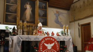 Kard. Grzegorz Ryś do bierzmowanych na Chramcówkach: Niemożliwe w naszym życiu dzieje się mocą Bożą