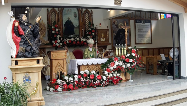 Abp Marek Jędraszewski w Strachocinie: Budujcie swoje życie, uznając Pana Boga jako najwyższą wartość