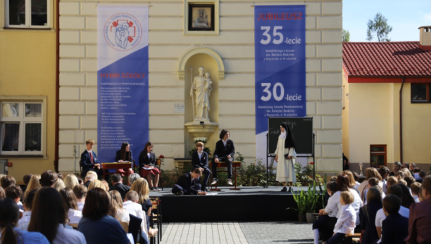 Kard. Grzegorz Ryś do młodych: W harmonii świątyni, szkoły i domu człowiek może w pełni wzrastać