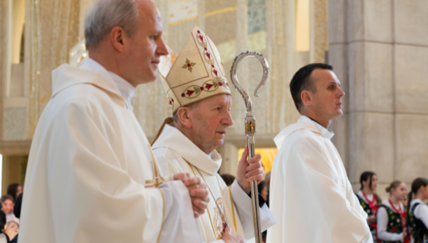 Ponad 700 młodych pielgrzymów w Sanktuarium św. Jana Pawła II w Krakowie!
