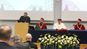 Kard. Grzegorz Ryś na inauguracji roku akademickiego Uniwersytetu Andrzeja Frycza Modrzewskiego w Krakowie: To uczniowie, a nie mistrzowie tworzą uczniów