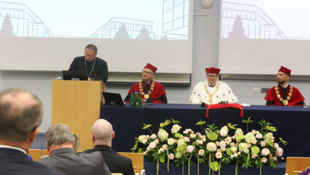 Kard. Grzegorz Ryś na inauguracji roku akademickiego Uniwersytetu Andrzeja Frycza Modrzewskiego w Krakowie: To uczniowie, a nie mistrzowie tworzą uczniów